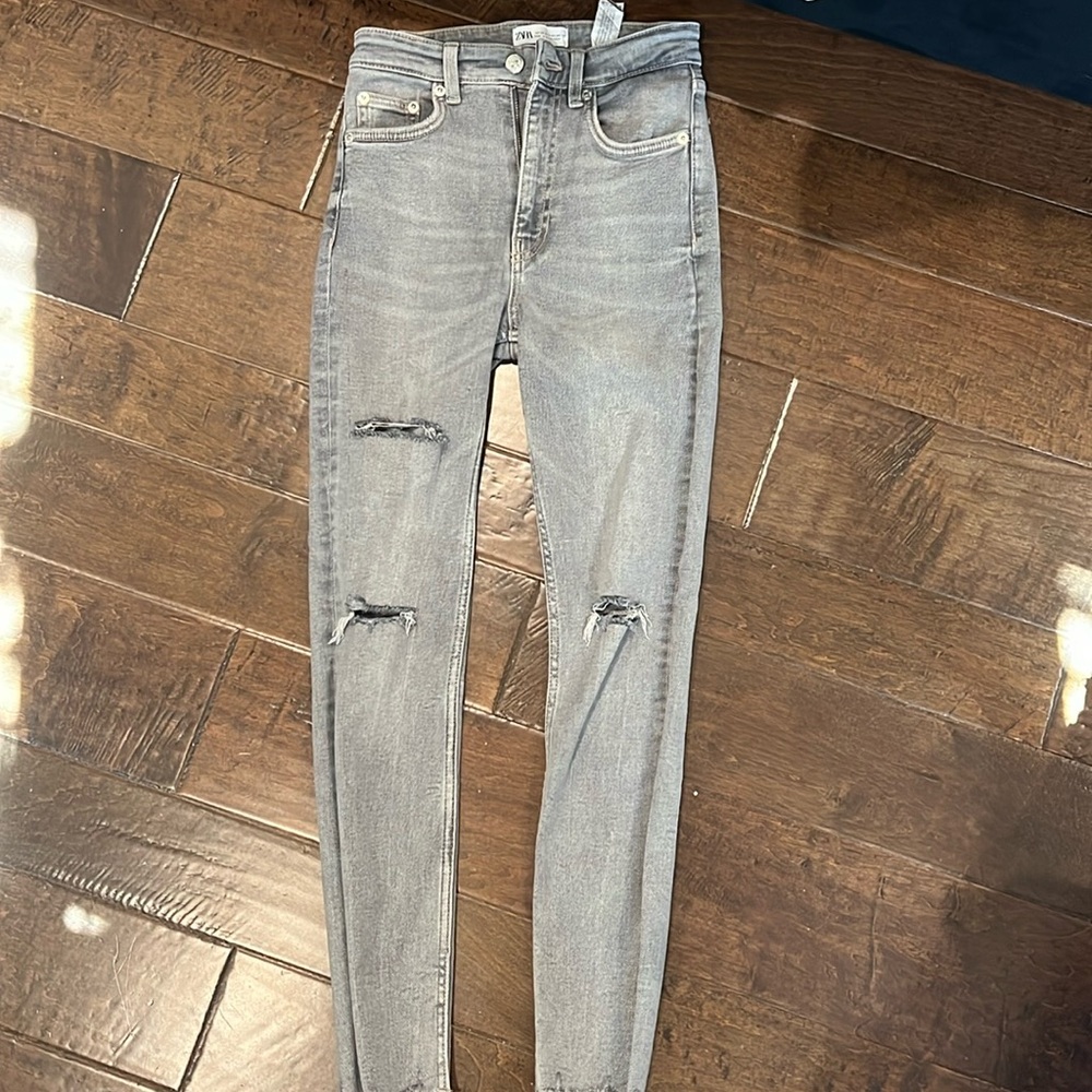 Size USA 2 Zara grey skinny jeans